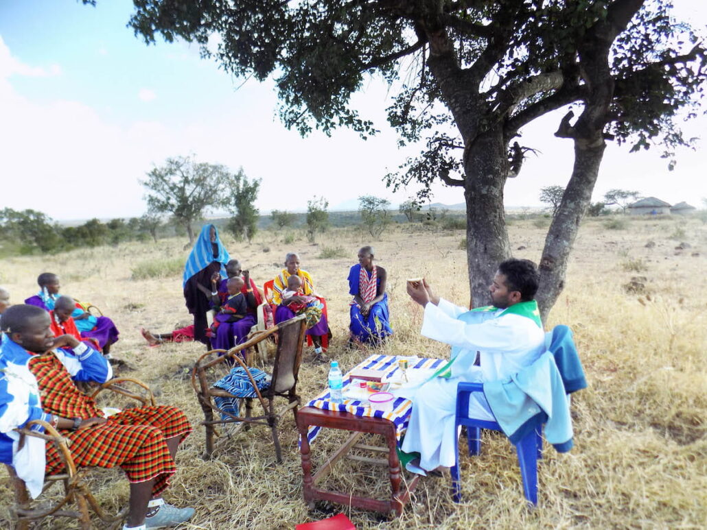450 missae ordinariae for 9 priests of the Society of African Missions (SMA) in Tanzania