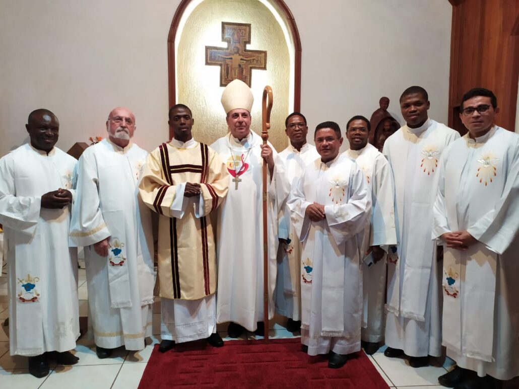 Ayuda a la formación de 16 futuros sacerdotes de Río Branco
