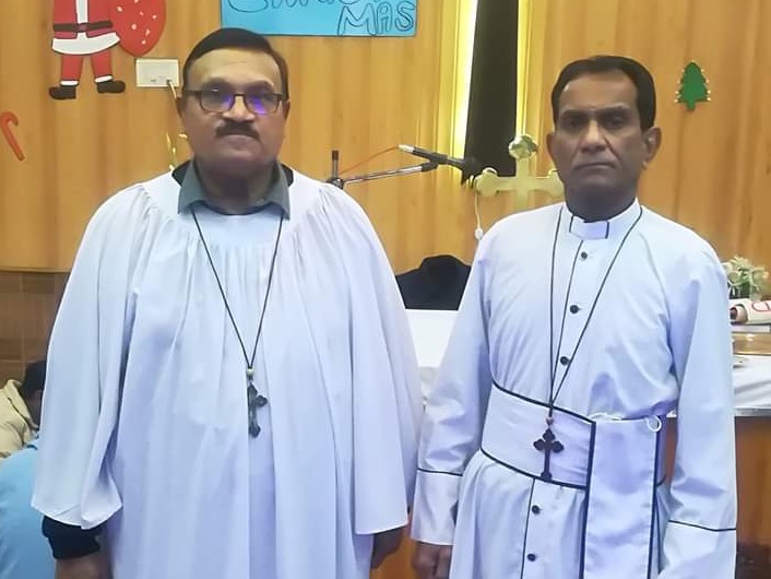 Asesinan sacerdotes