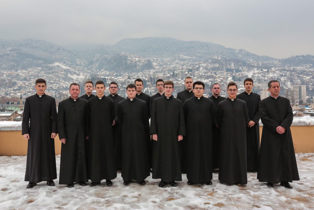 Ayuda a la formación de 14 futuros sacerdotes en Sarajevo