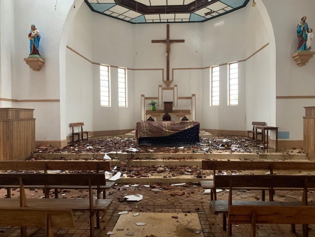 reparación de iglesias en Mozambique
