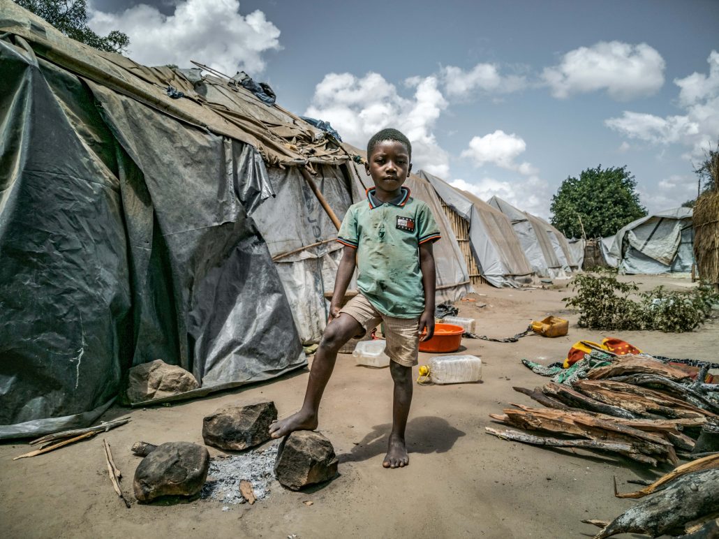 Desplazados por ataques yihadistas en Mozambique