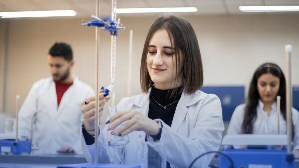 becas para estudiantes cristianos en Irak